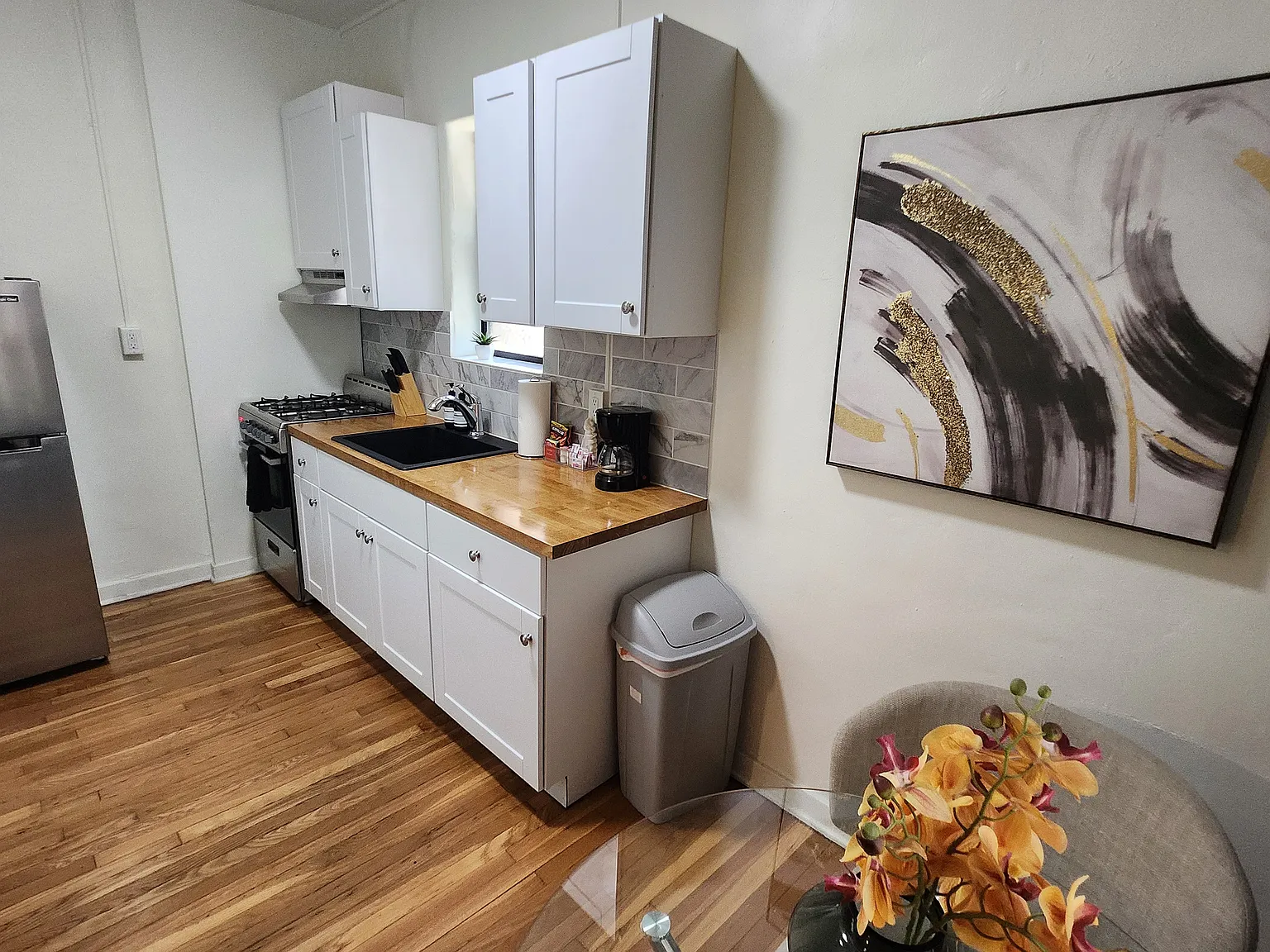 Studio, 450 sqft, $1,350 — Photo 4