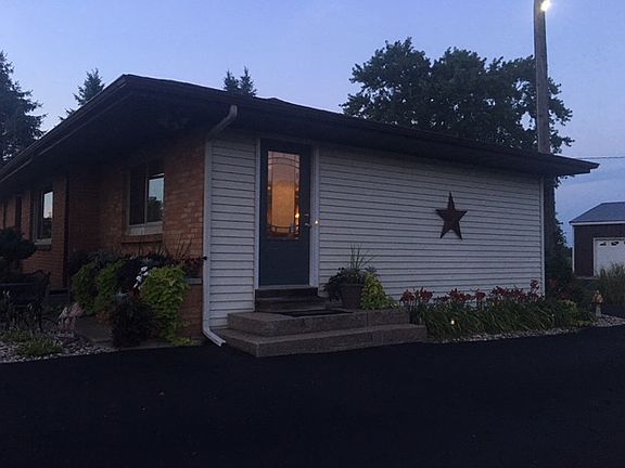 2nd image of 5000 Baumhoff Ave NW