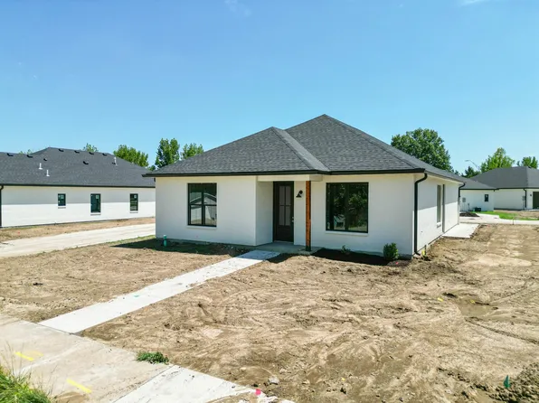 200 W Green Meadows Rd, Columbia, MO 65203