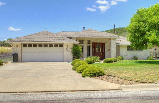 1st image of 518 Valley Dr