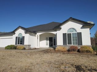 4108 Winter Green Ct, Redding, CA 96001