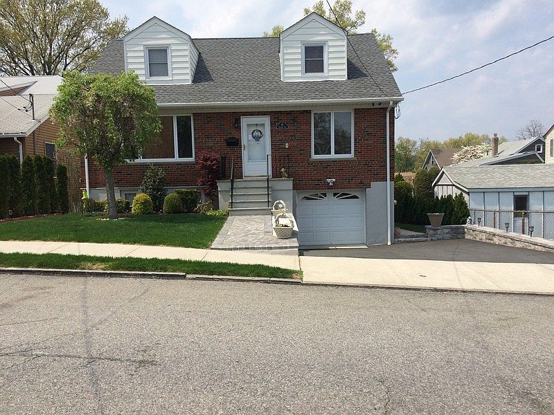 1st image of 85 Dunston Ave