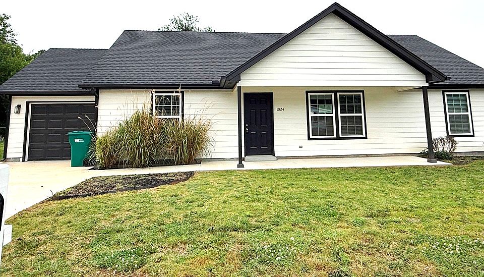 1st image of 1024 E Pfendler Ave