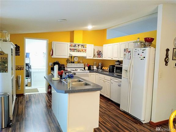 4th image of 450 E Enchantment Heights Dr