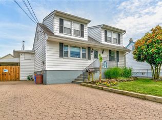 1092 Newton St, North Brunswick, NJ 08902