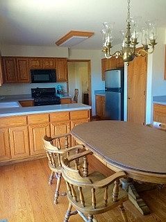5th image of 8800 Clifton Ln