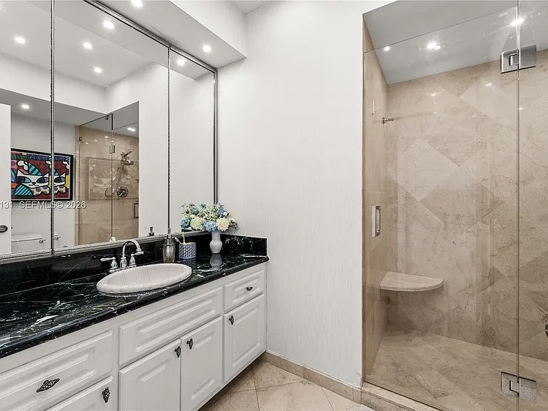 5640 Collins Ave #4D — Photo 17