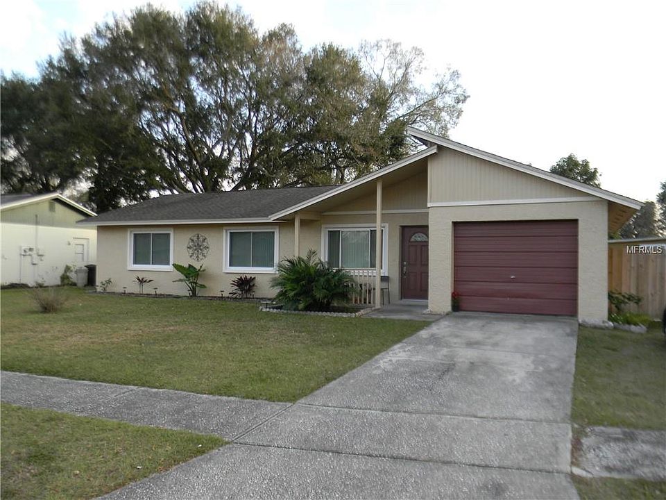 1st image of 10927 Airview Dr