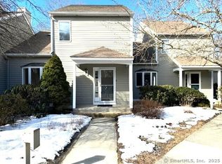 5 Laurel Dr #5, Old Lyme, CT 06371