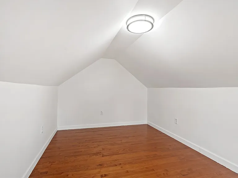 218 Fisk Ave — Photo 19