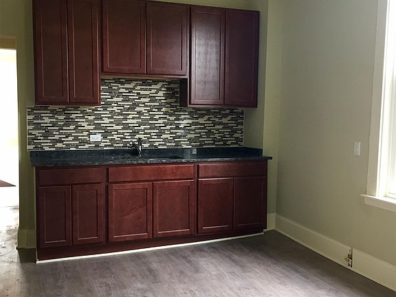 3rd image of 5342 S Wells St #1