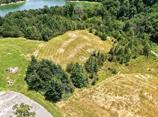 Holly Bend Dr, Byrdstown, TN 38549