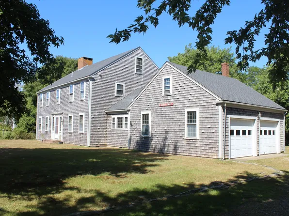 32 Meadow View Dr, Nantucket, MA 02554