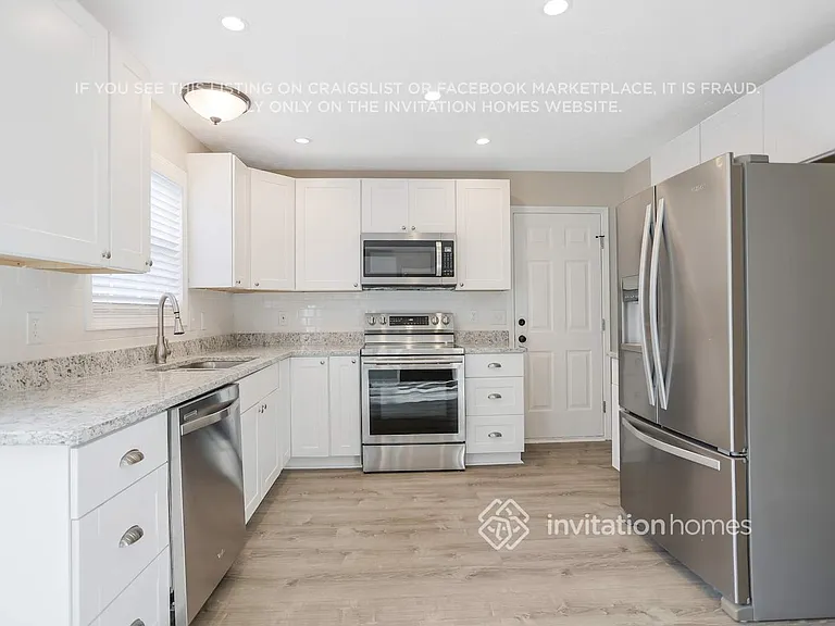 5420 Palmetto Ct — Photo 11