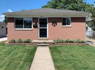 5672 Campbell St, Dearborn Heights, MI 48125