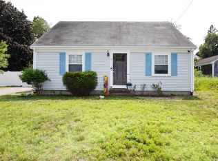 18 Gould Rd, Plymouth, MA 02360