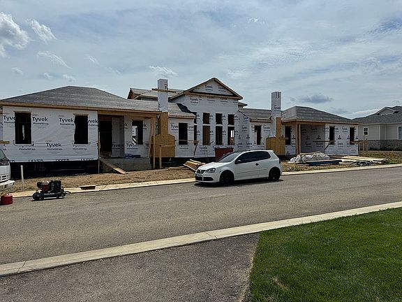 2nd image of 146 Lake Point Dr