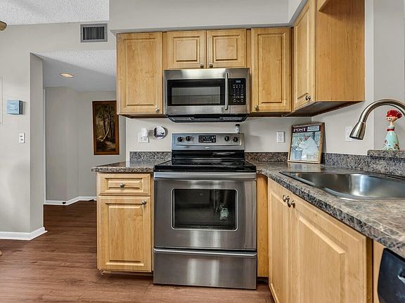 4th image of 7341 Amberly Lane #307
