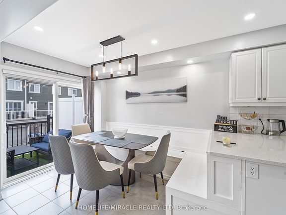 4th image of 24 Metro Cres