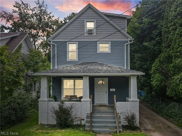 761 Carlysle St, Akron, OH 44310