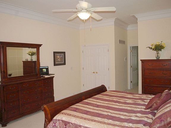 Looking to Walk-in & Bath Rm