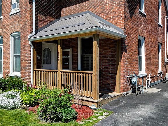 3rd image of 126 Front St N
