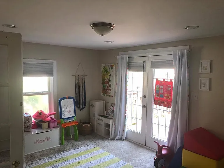 731 Aurora Ave — Photo 6