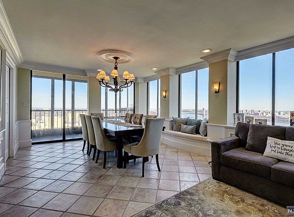 5th image of 300 Winston Dr APT 3109