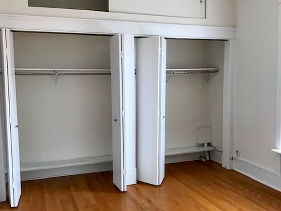 4th image of 5700 N Winthrop Ave APT 7