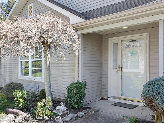 5th image of 2923 Rock Hill Lane