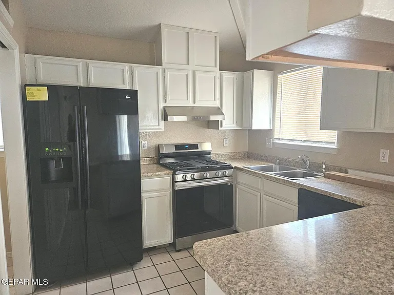 1120 Coyote Ln — Photo 7