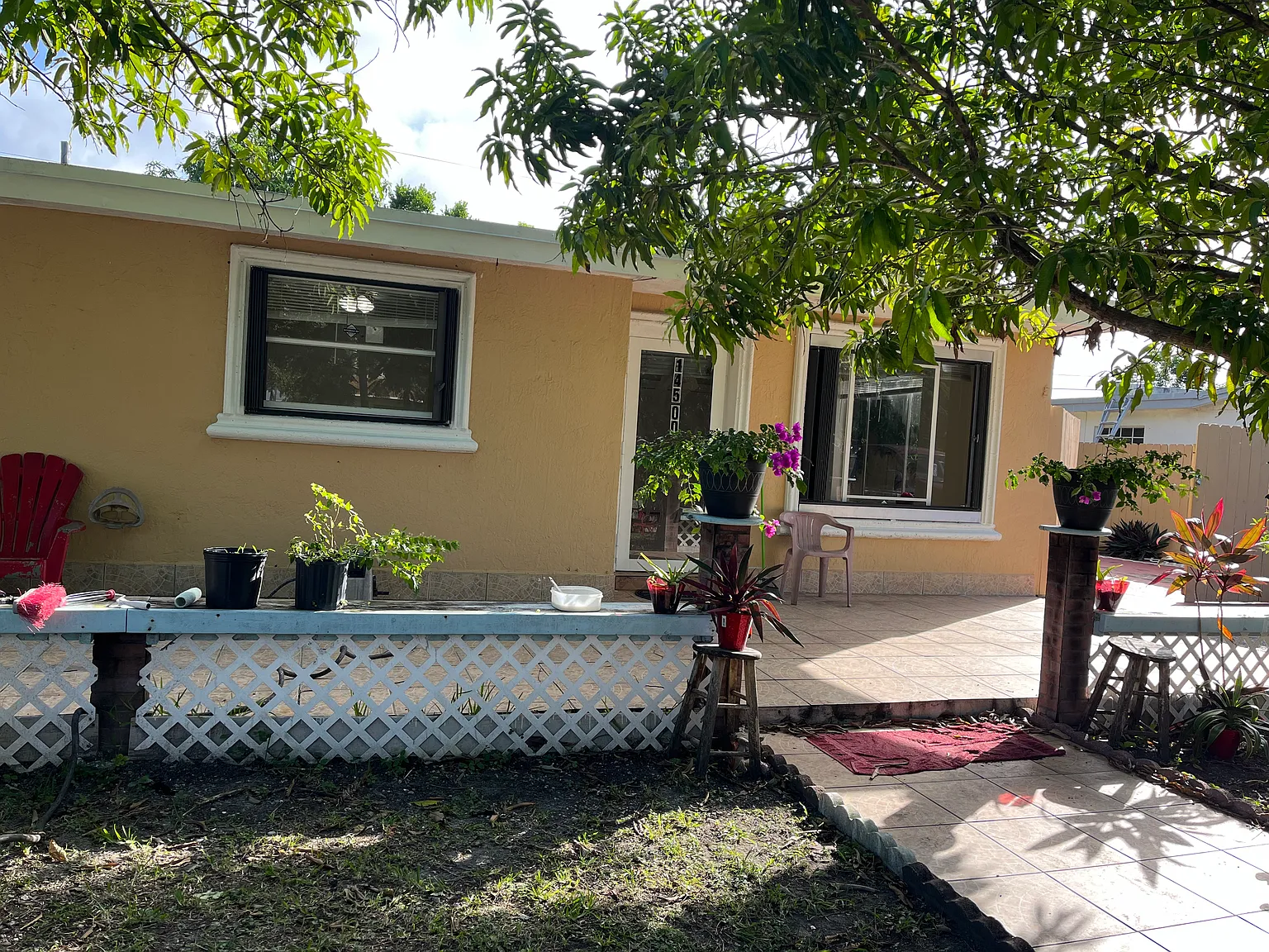 3 bed, 1400 sqft, $2,200 — Photo 1