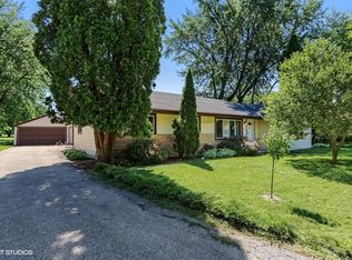 635 S Circle Ave, Port barrington, IL 60010