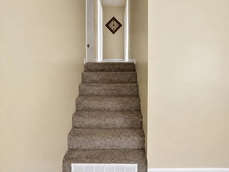 2275 Chestnut Log Loop — Photo 4