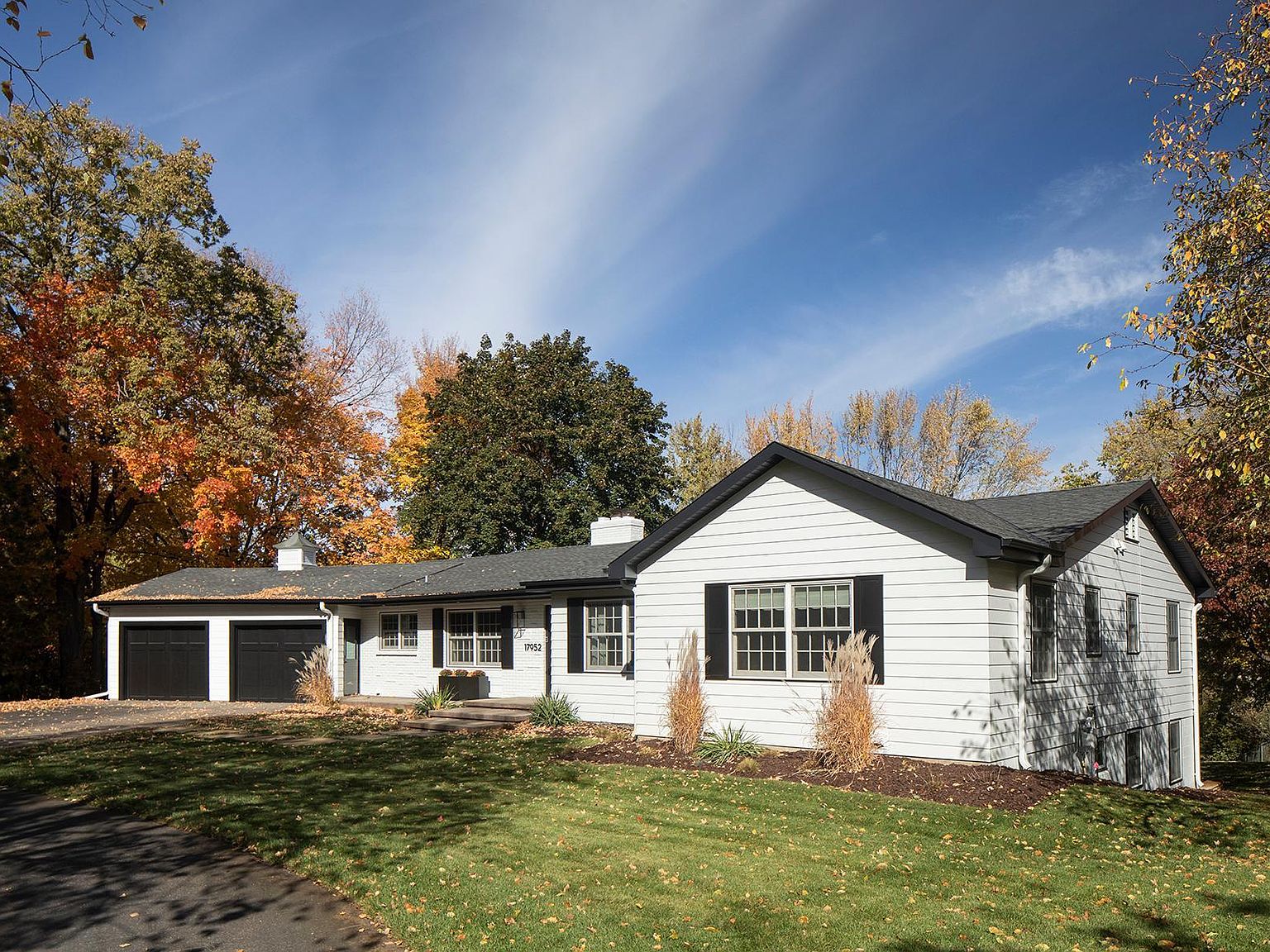 17952 Shavers Lake Dr, Deephaven, MN 55391 Zillow