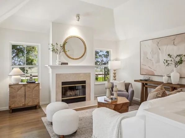 1051 Helm Ln, Foster City, CA 94404