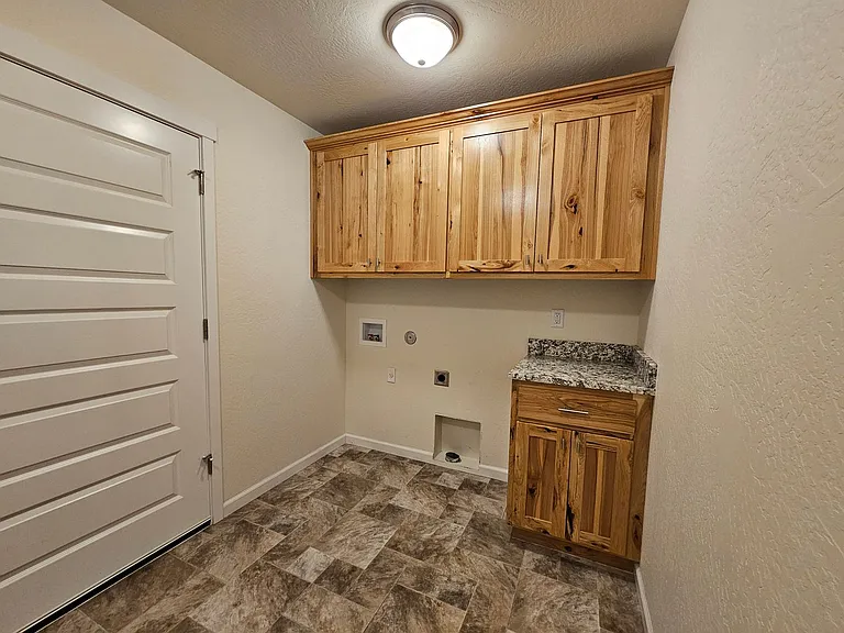 1006 SW L St — Photo 11