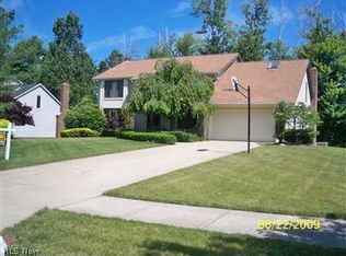 6285 Coldstream Dr, Cleveland, OH 44143