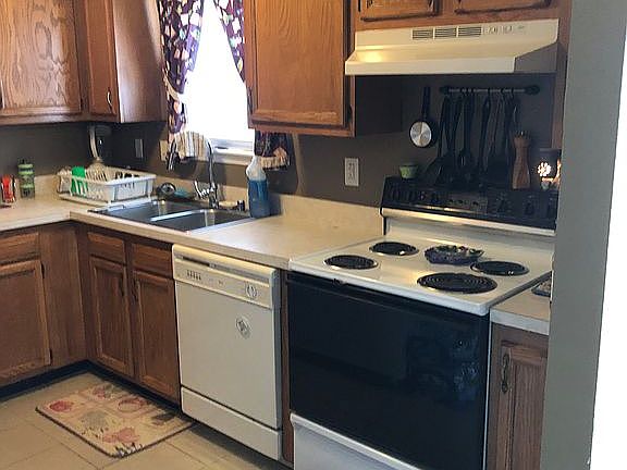 4th image of 3763 Red River Dr #A