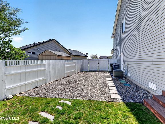 5th image of 3901 W Linneatus Dr