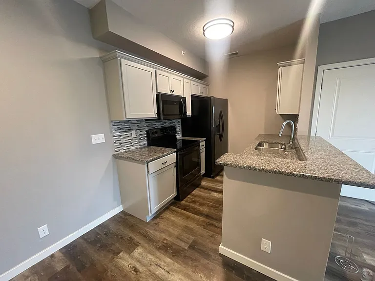 325 Majestic Dr #235 — Photo 8