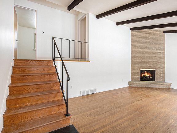 4th image of 1435 Ball Ave NE