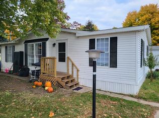 196 W McClung Rd #6, La Porte, IN 46350