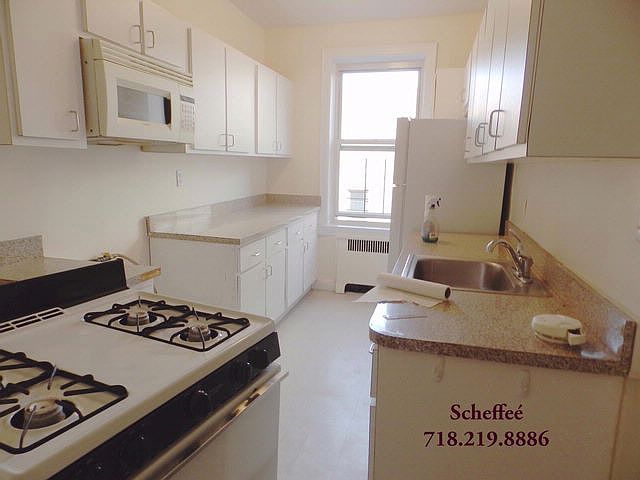 2nd image of 130 Clarkson Ave APT 6K