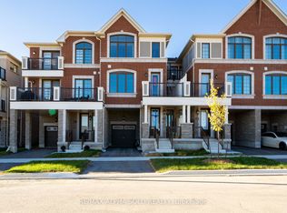 40 Azure Dr, Markham, ON L6C 3M4