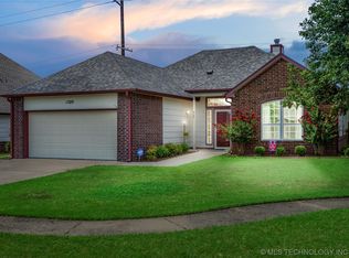 1520 S Narcissus Pl, Broken Arrow, OK 74012