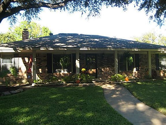 4th image of 2627 Briarcove Dr