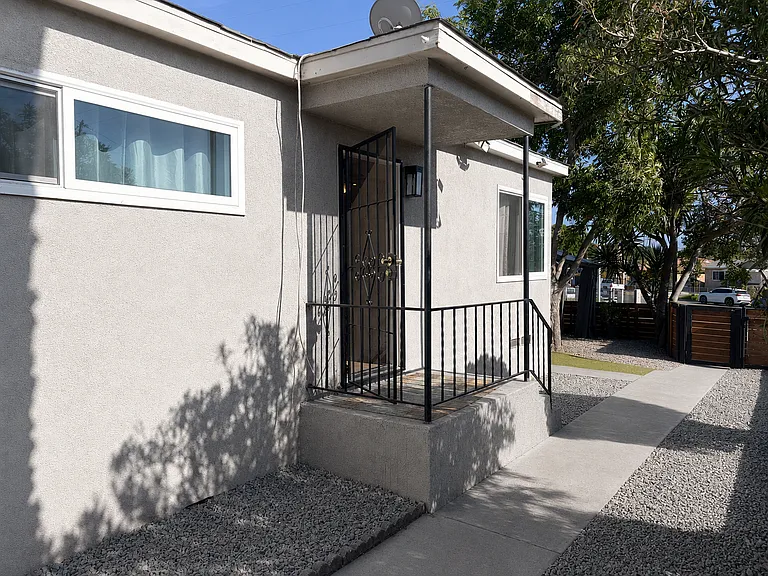 3812 Delta St — Photo 2