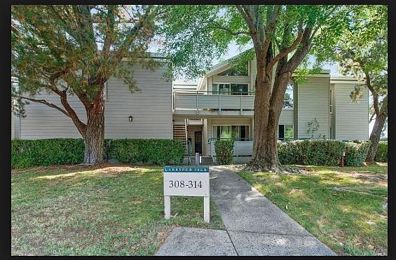 3rd image of 312 Larkspur Plaza Dr