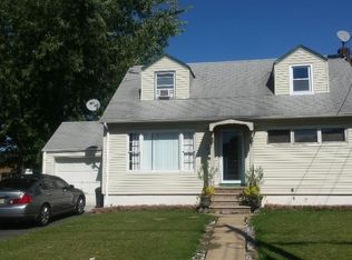 637 Willow Ave, Roselle Park, NJ 07204